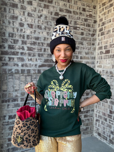 💚Pre-Order Green She Pretty+She Pray®️Holiday Sweatshirt (Dec 2nd last day to order-Ships in Dec)